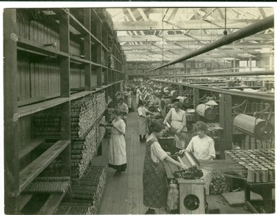Axminster spool setting, carpet factory, 1923 by English Photographer